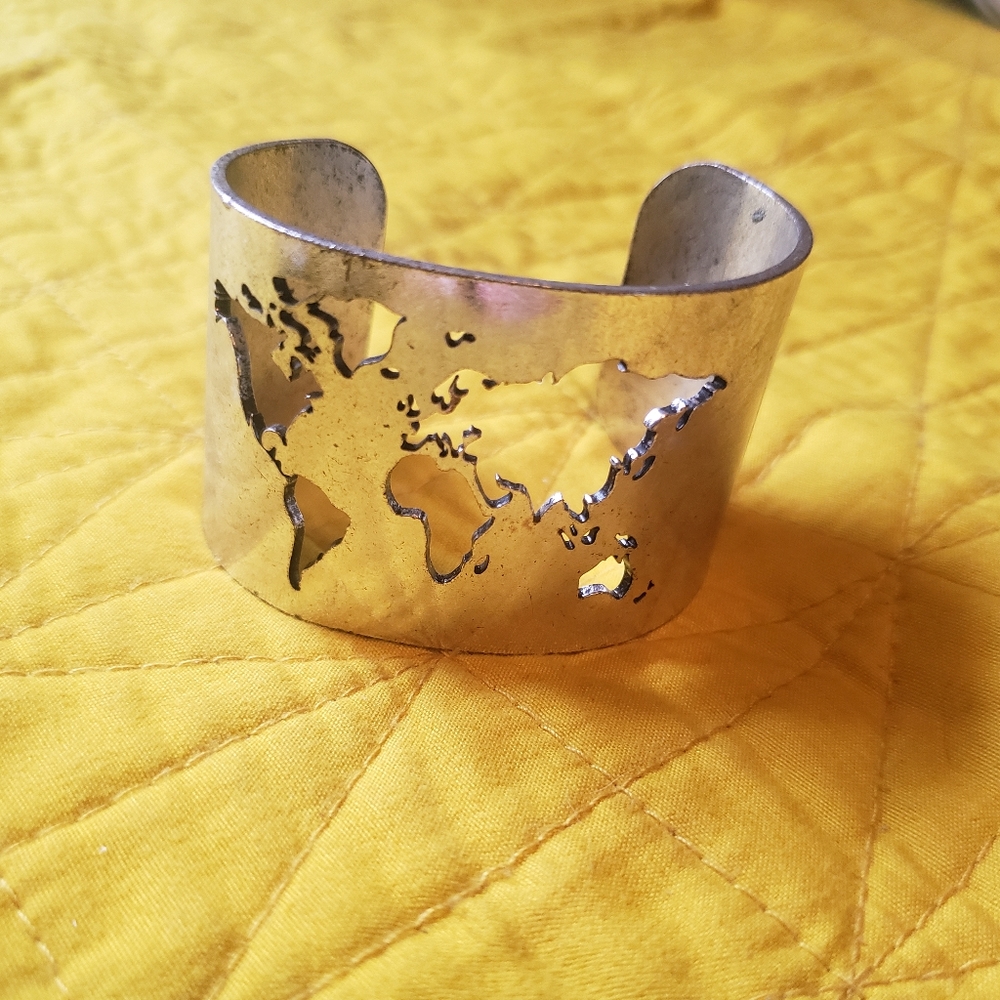 Globe Cut Out Bracelet